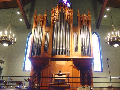 First Presbyterian Evansville, view of organ in choir loft