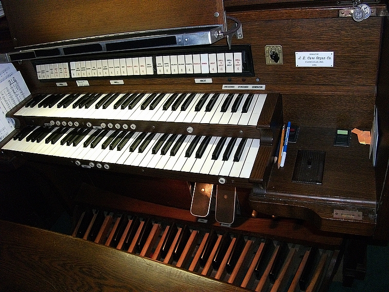 Mt. Vernon Presbyterian organ
            console