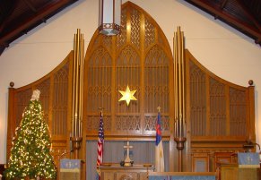 Parke Memorial
                Presbyterian Church organ facade