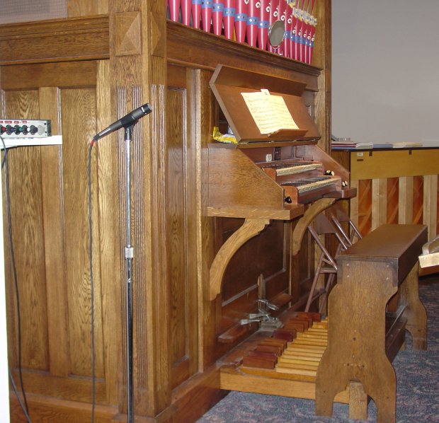 Poseyville Giesecke organ case