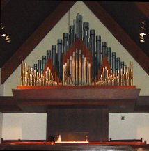 Trinity
                Episcopal Church, Owensboro, Holtkamp Organ in rear
                choirloft gallery